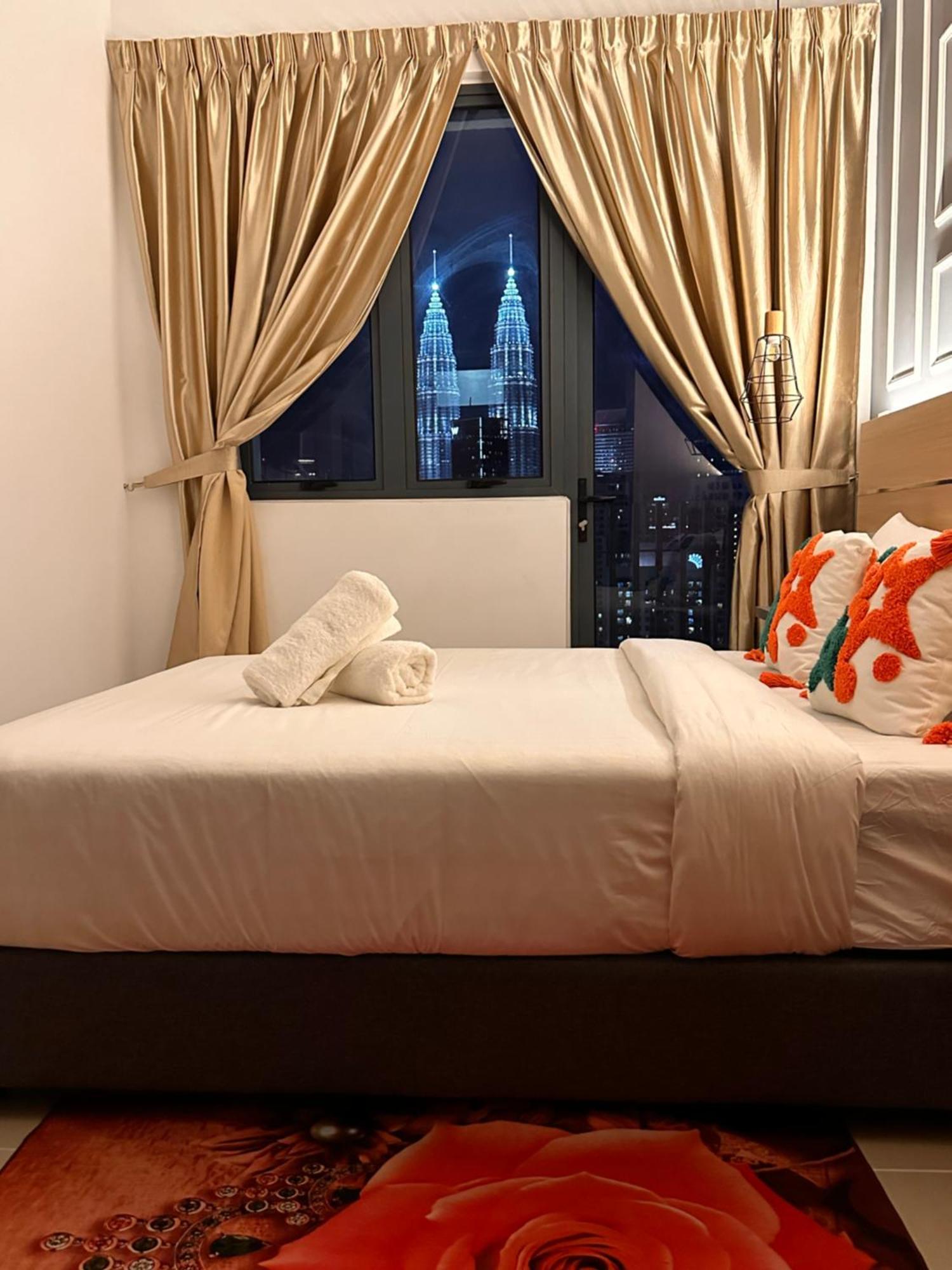 The Luxe Infinitum Klcc By Sahara *